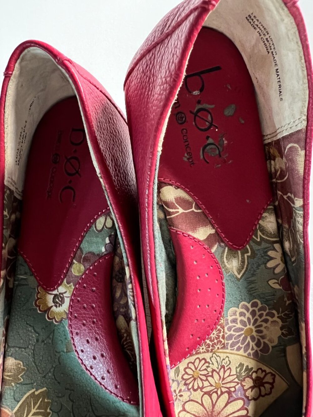 b.o.c. Born Concept Red Leather Floral Ballet Flats Slip On Comfort Shoes 8 - Picture 4 of 10